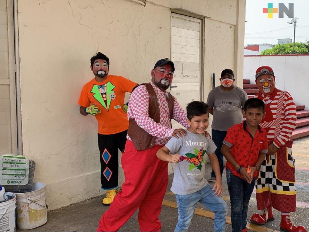 COVID-19 afecta economía de payasos de Coatzacoalcos, solicitan apoyo
