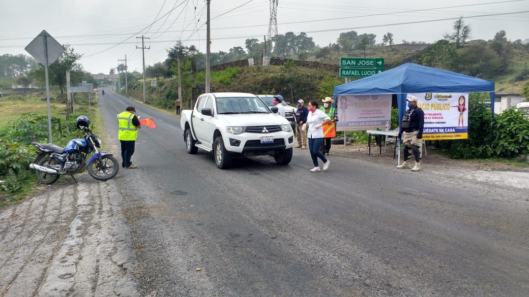 Tlacolulan instala filtro a la entrada del municipio ante la pandemia del Covid-19