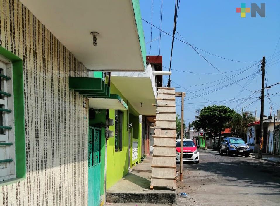 Denuncian construcción que había sido suspendida, en  colonia Unidad Veracruzana  deVeracruz