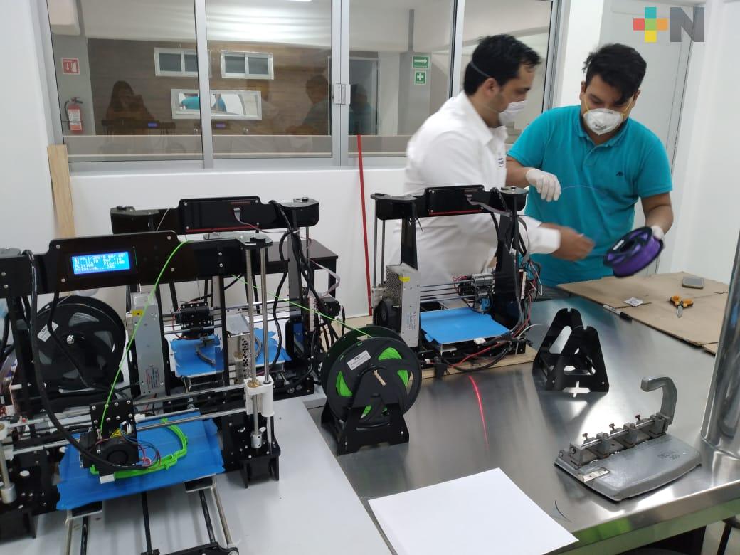 Alumnos del Tecnológico de Veracruz y CEULVER elaboran caretas para el sector salud