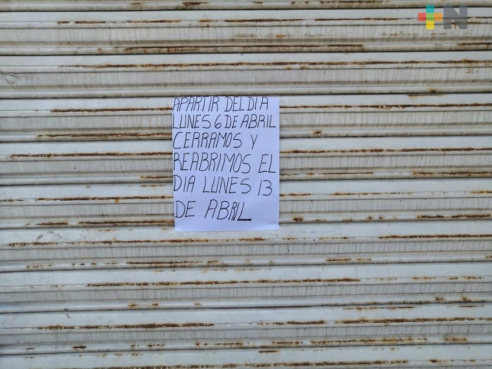 Más comercios de Coatzacoalcos cierran sus puertas por Covid-19