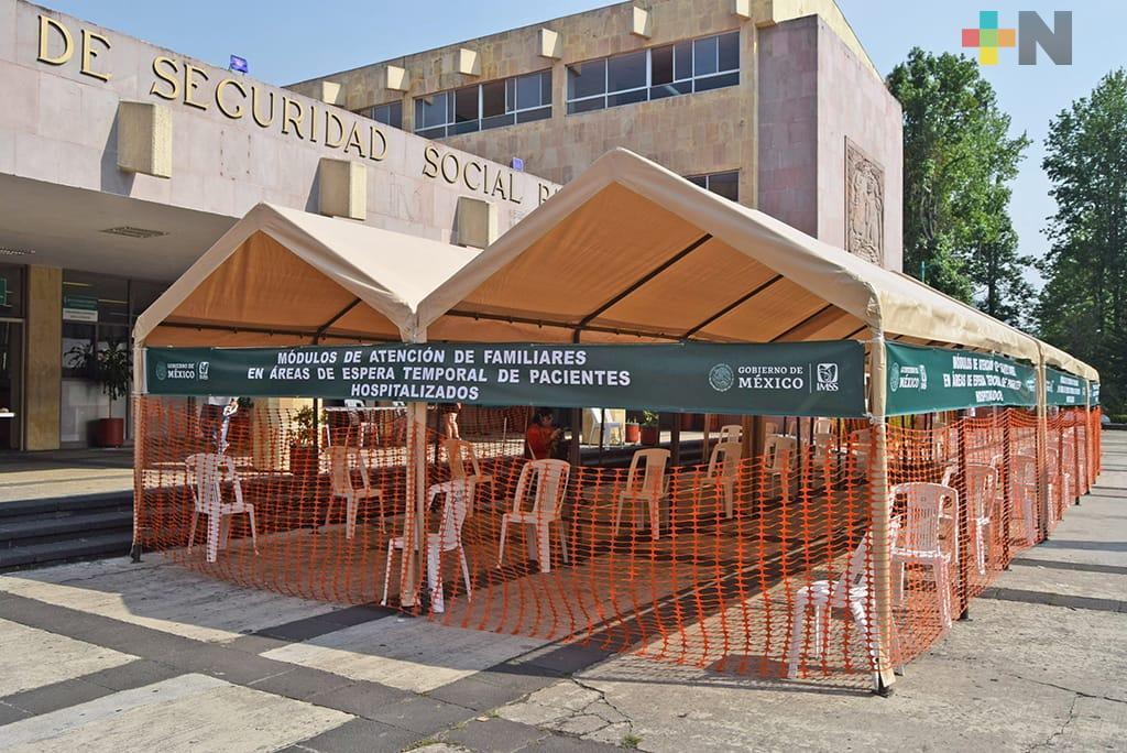 IMSS acondiciona Salas de Espera afuera de sus instalaciones para evitar contagios