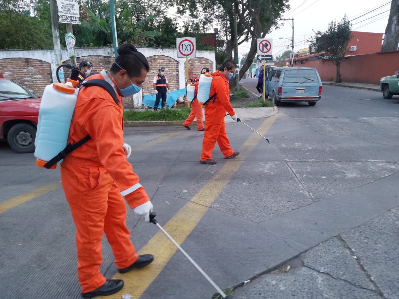 PC Municipal de Xalapa realiza labores de sanitización en tianguis