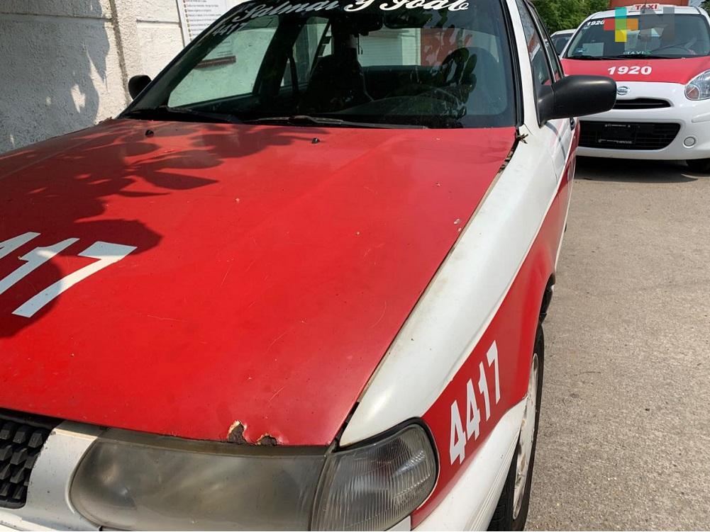 En apoyo a choferes de taxi de Coatzacoalcos, concesionarios solo piden mitad de cuenta