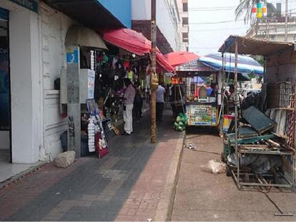 Vendedores ambulantes no se instalarán en centro de Xalapa durante fiestas decembrinas
