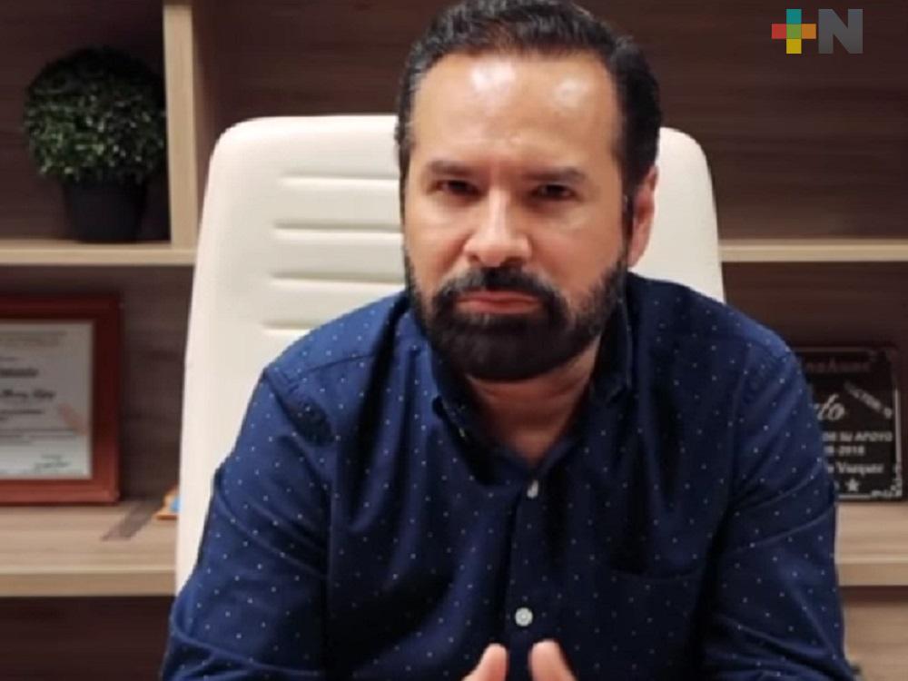 Alcalde de Playa Vicente pide a población quedarse en casa para evitar contagio de Covid-19