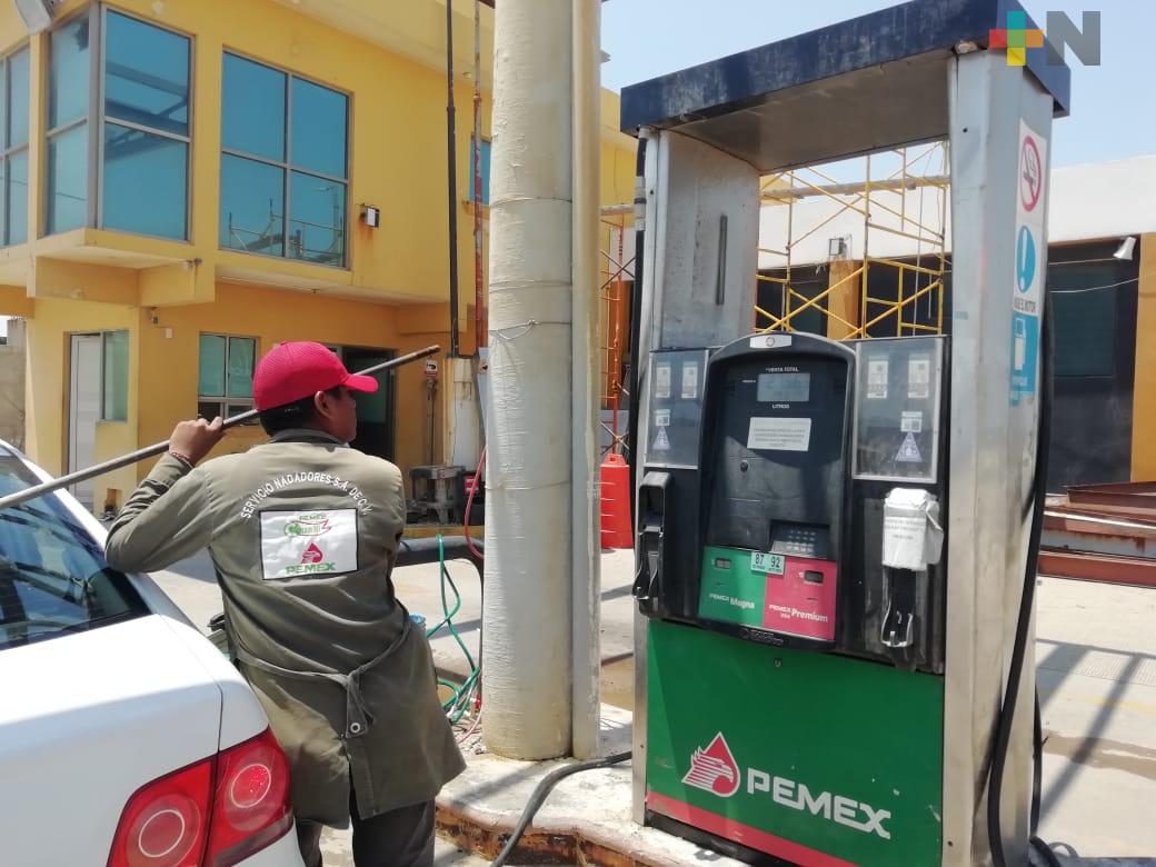 Profeco multará y suspenderá a gasolineras que vendan caro