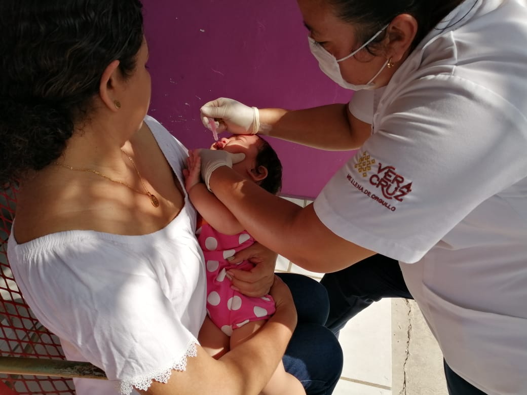 Aplican en Veracruz 293 mil vacunas contra la poliomielitis