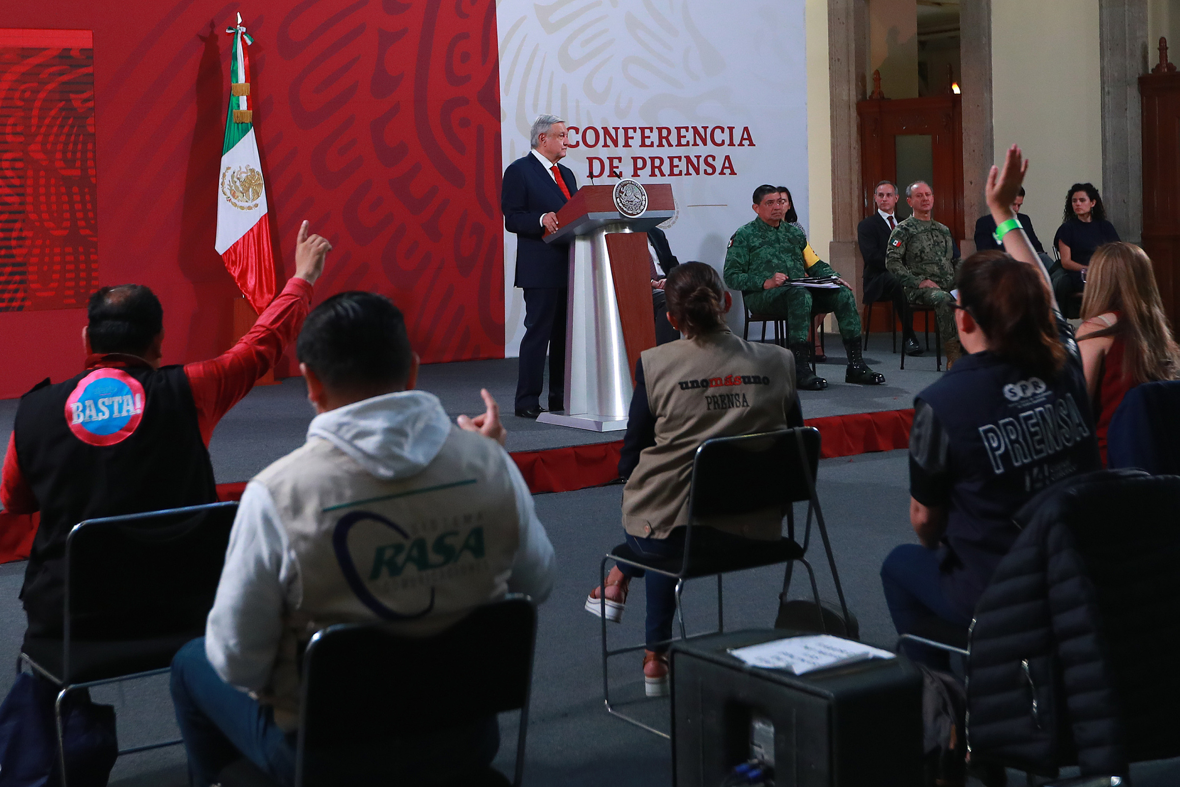 «Buscan debilitar a mi gobierno con bombardeo de mentiras»: AMLO