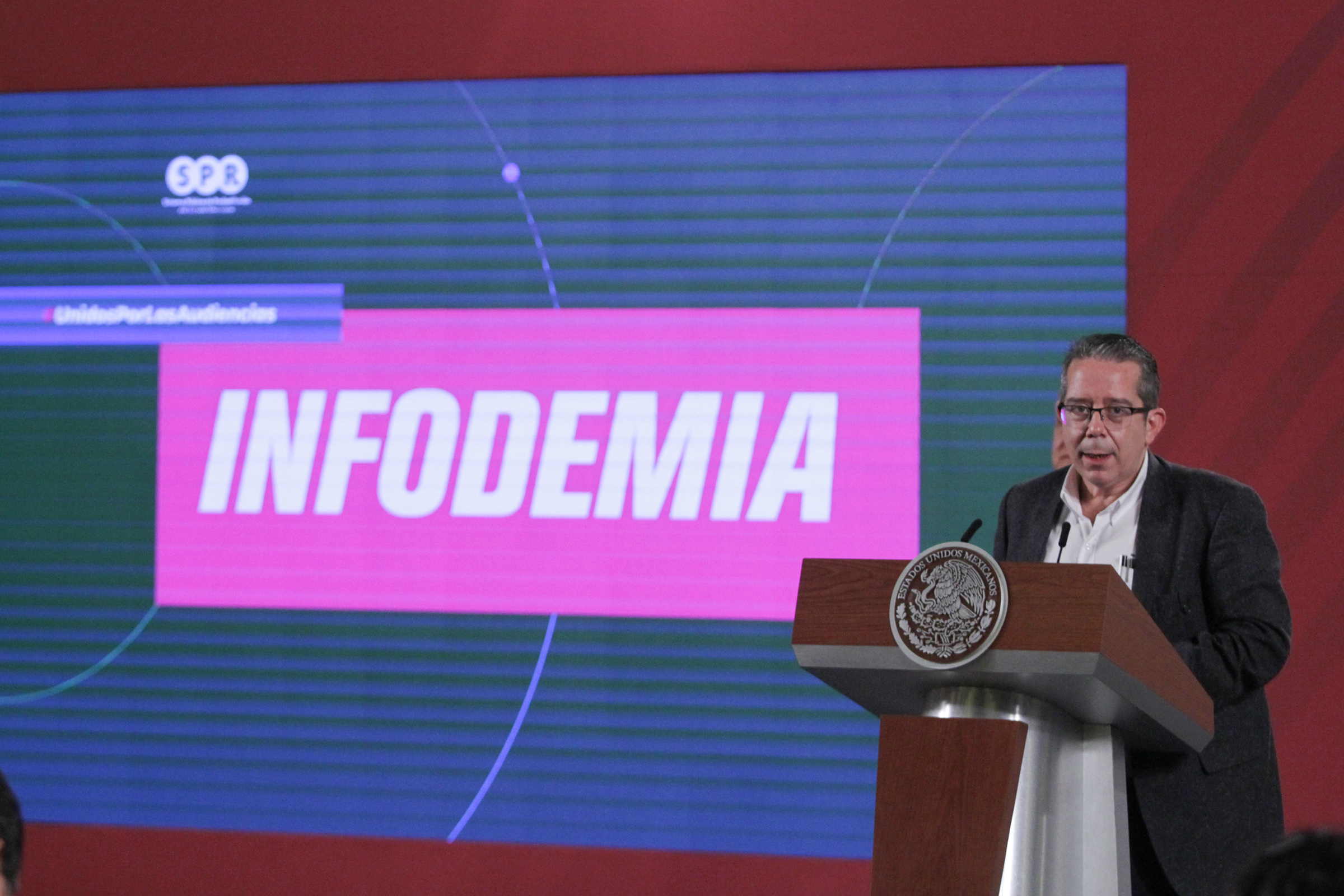 Alertan sobre propagación de «fake news» a través de WhatsApp