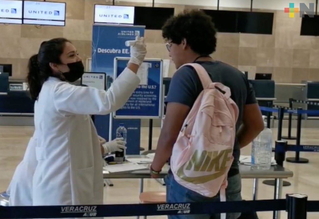 Aeropuerto de Veracruz mantiene filtros sanitarios