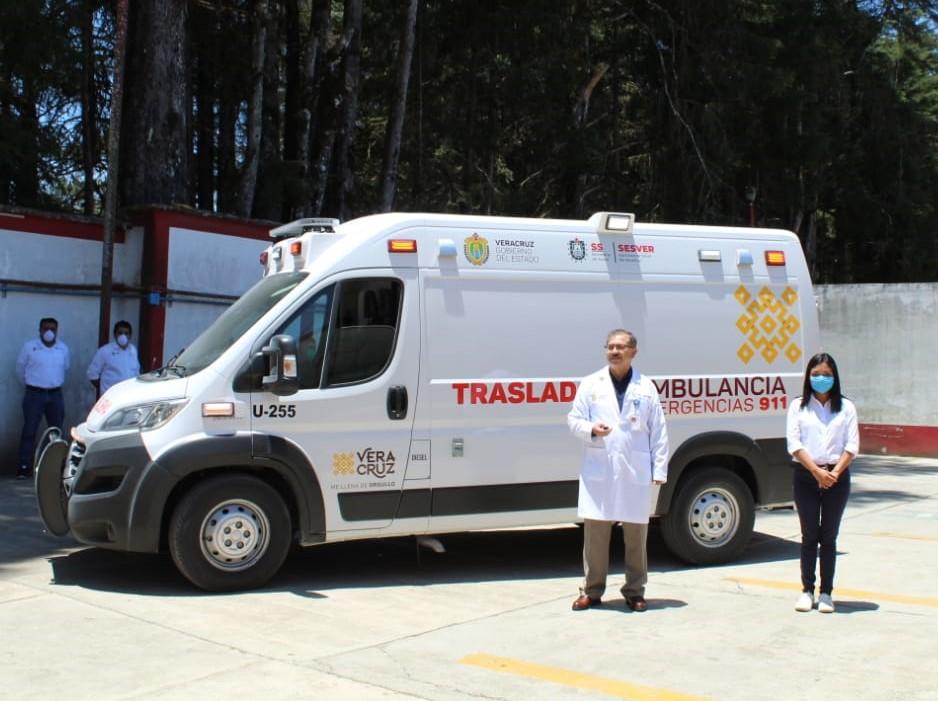 Con ambulancias nuevas, mejorará atención a pacientes con enfermedades respiratorias: SS
