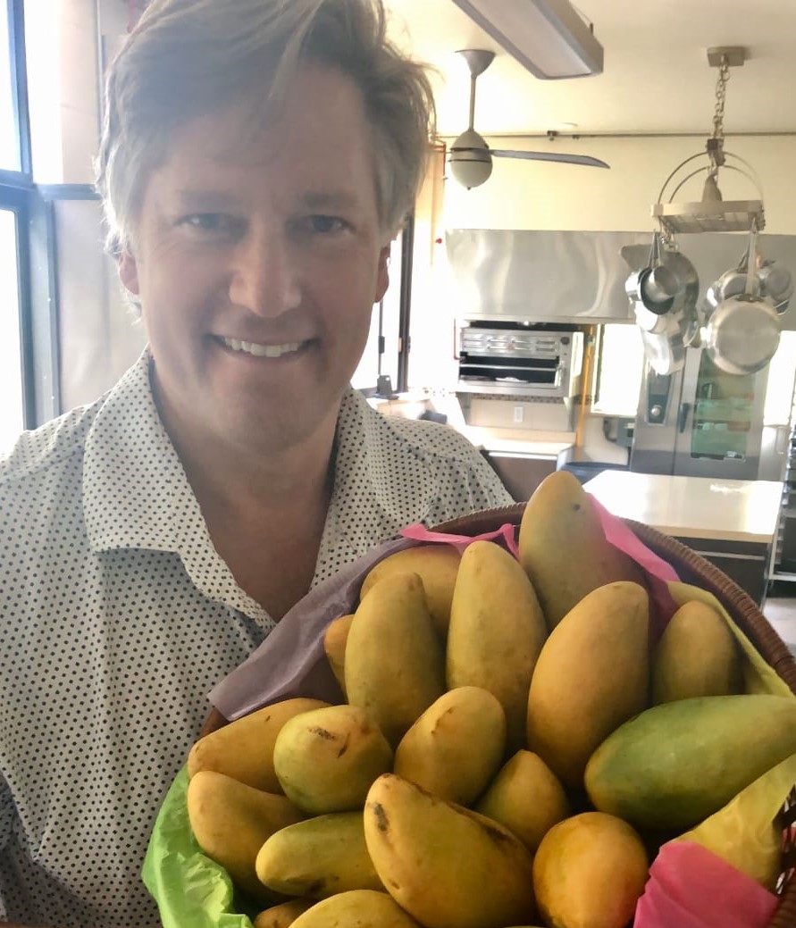 Embajador de EU presume la calidad del mango veracruzano