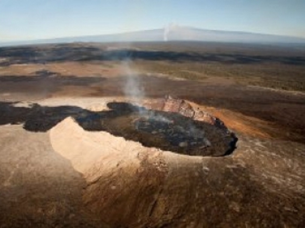 Descubre la NASA lago de agua en el volcán Kilauea, en Hawai