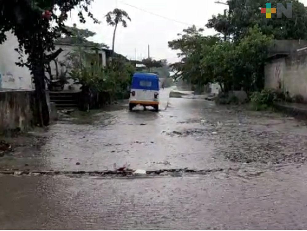 En Martínez de la Torre, sistema de alcantarillado obstruido por basura