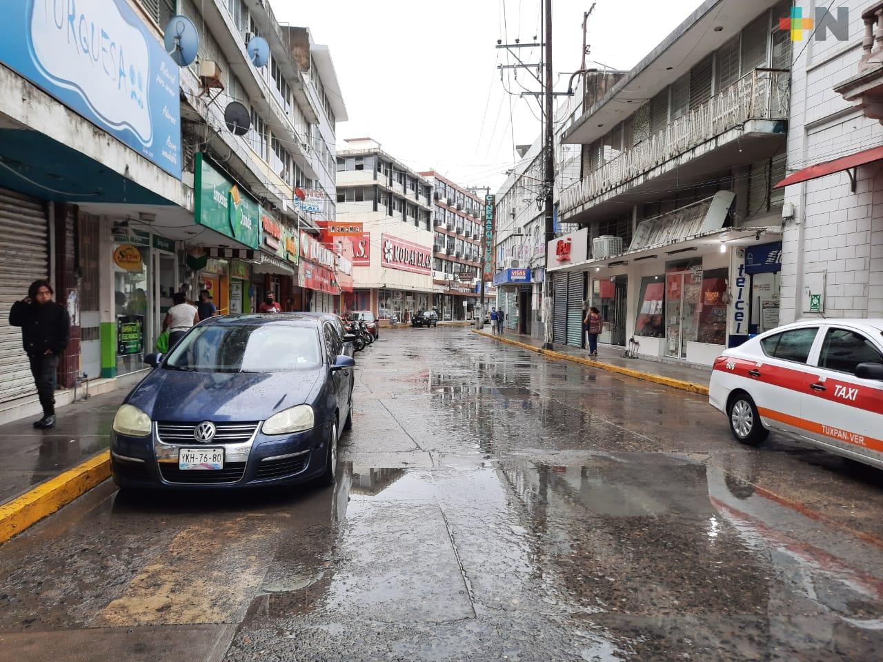 Sanitizan oficinas del Registro Público de la Propiedad en Tuxpan