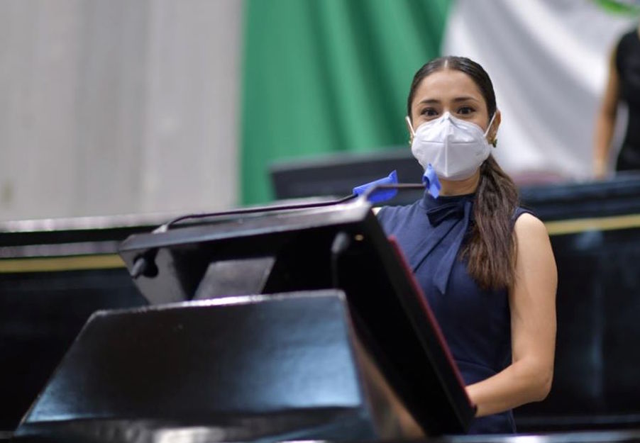 Diputada pide a autoridades educativas apoyar a estudiantes de bajos recursos