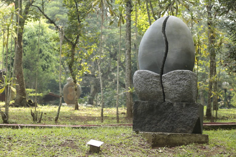Invita IVEC a recorrido virtual por el Jardín de las Esculturas
