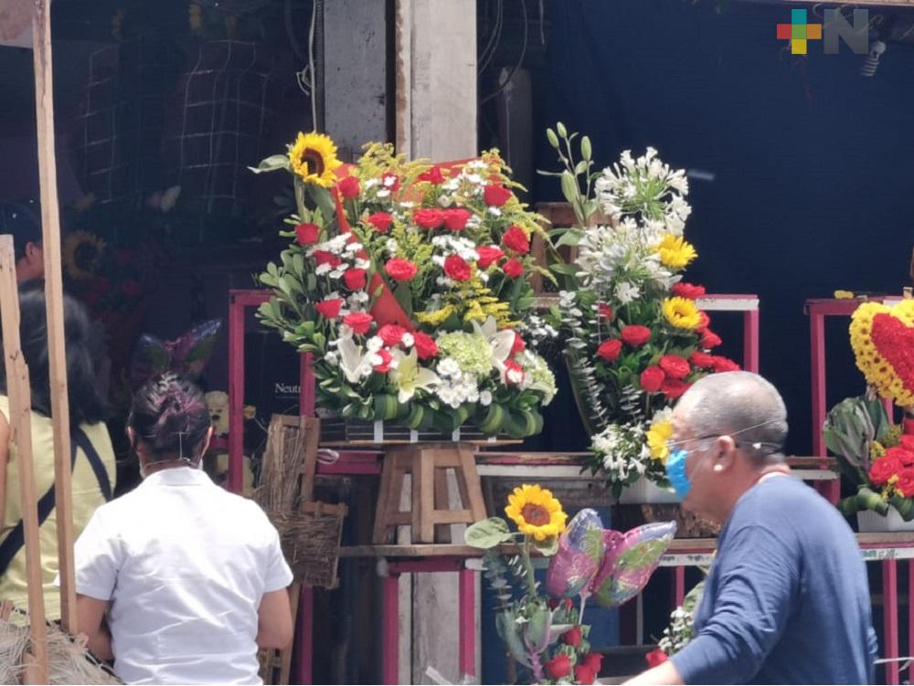 Florerías del municipio de Veracruz, hacen caso omiso a las autoridades