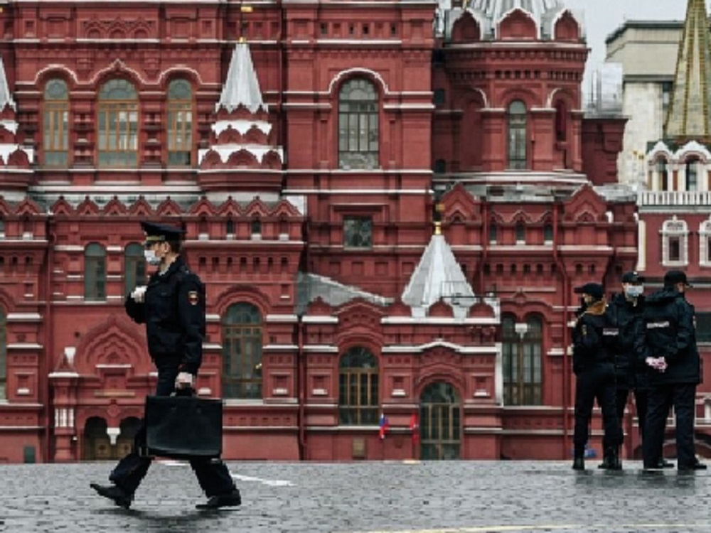 Rusia registra descenso en nuevos casos por COVID-19