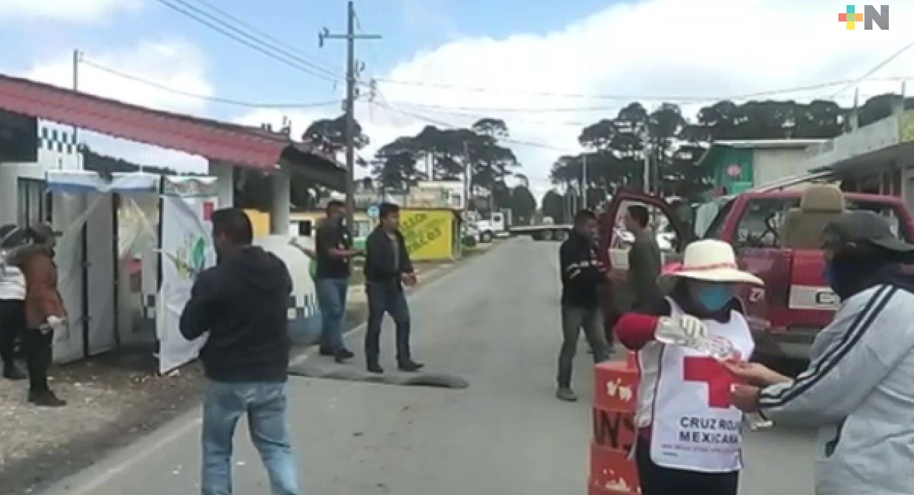 Fuerzas de seguridad apoyan acciones  en filtro sanitario de Huayacocotla
