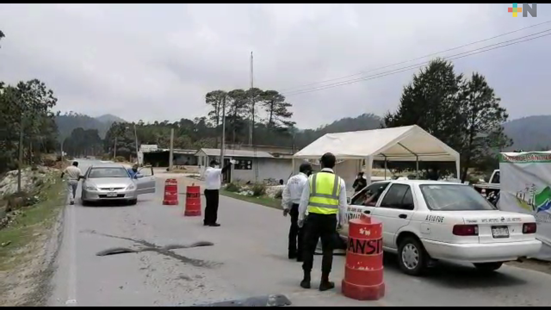 Refuerzan vigilancia en filtros sanitarios de Huayacocotla