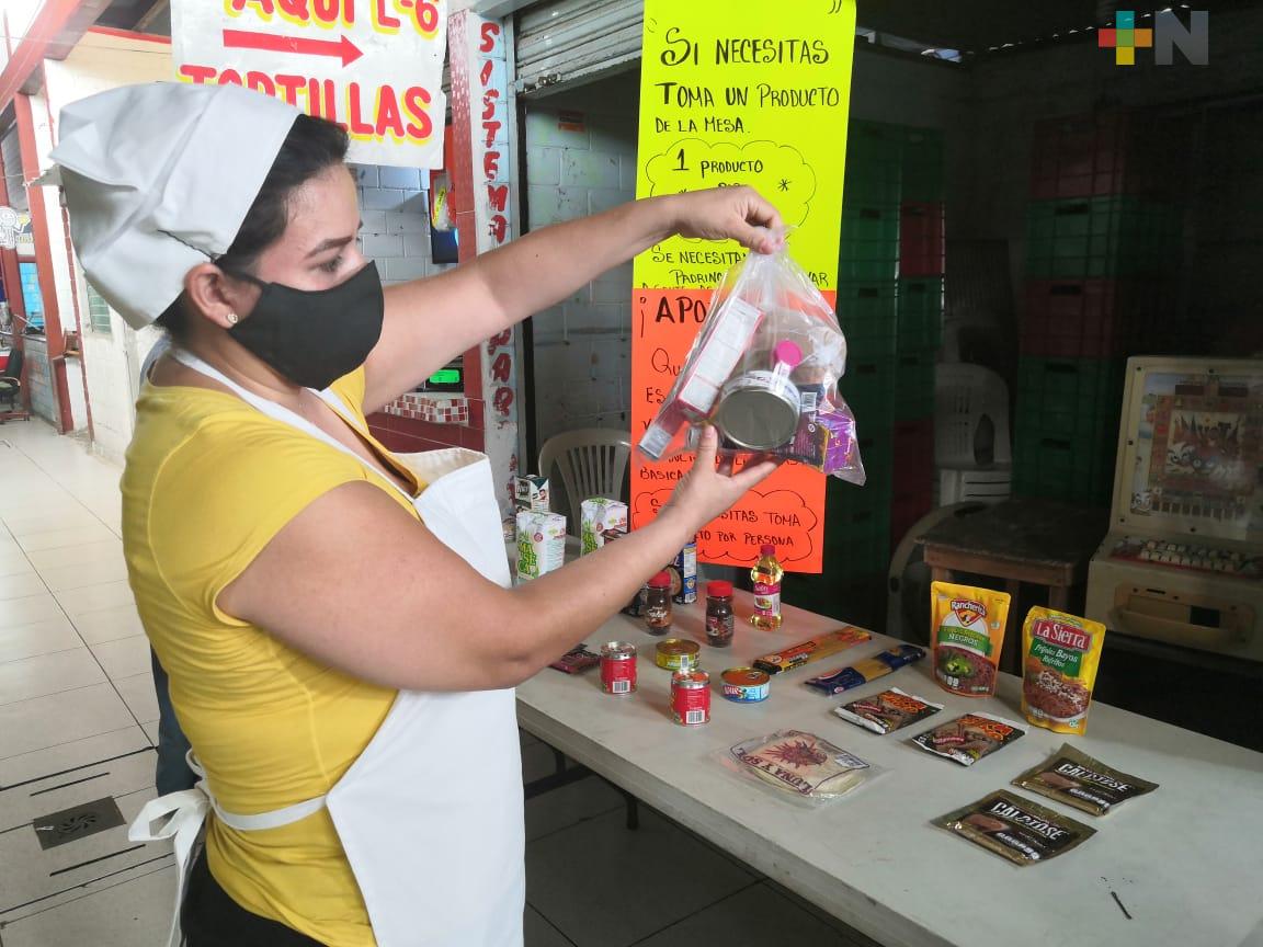 Cliente sin cubrebocas, no podrá ingresar a los mercados de Coatza