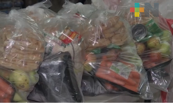 Banco de Alimento de Veracruz entrega 300 despensas diarias; aumenta demanda
