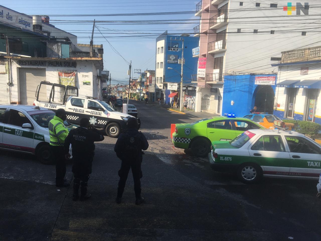 A temprana hora de este viernes, el centro de Xalapa fue cerrado