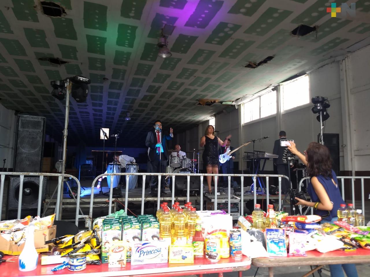 Acopian despensas para músicos y sonideros afectados por la pandemia