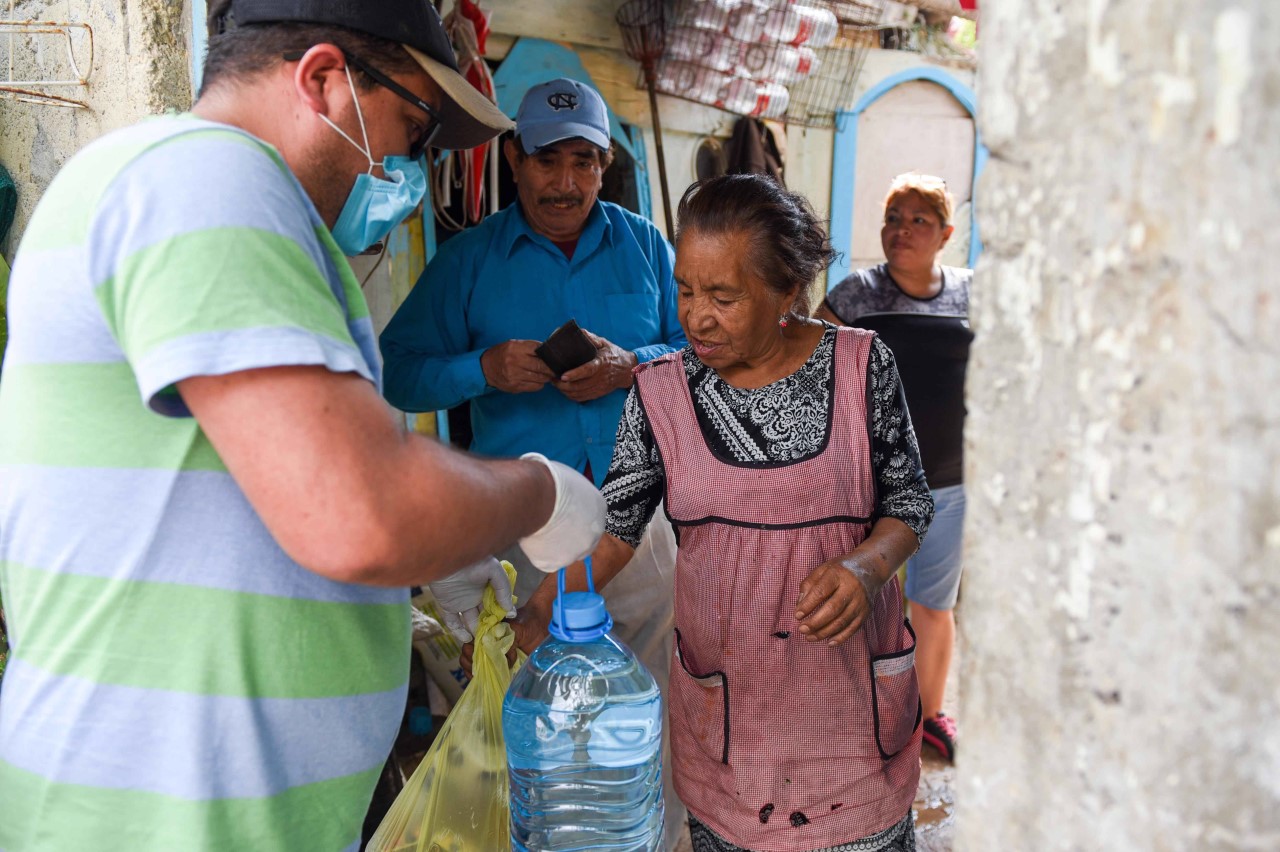 Atiende gobierno de Xalapa, a ciudadanía en situación de vulnerabilidad