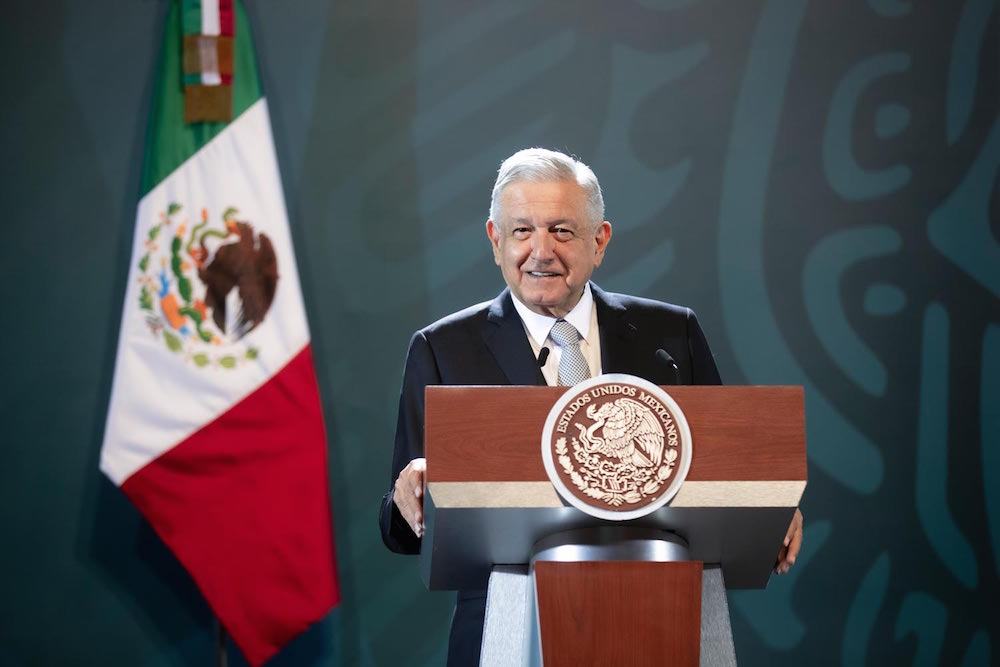 AMLO anuncia nuevo adelanto de pensiones y posible encuentro con Donald Trump