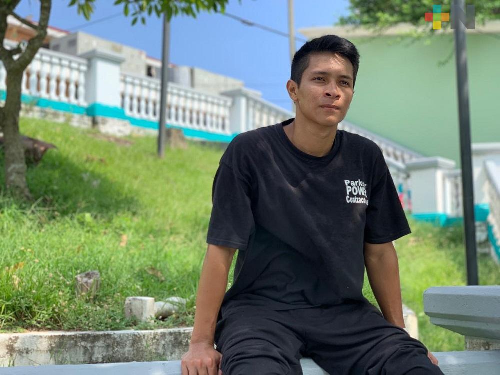 A pesar de la contingencia,  no desiste en ser uno de los mejores en parkour