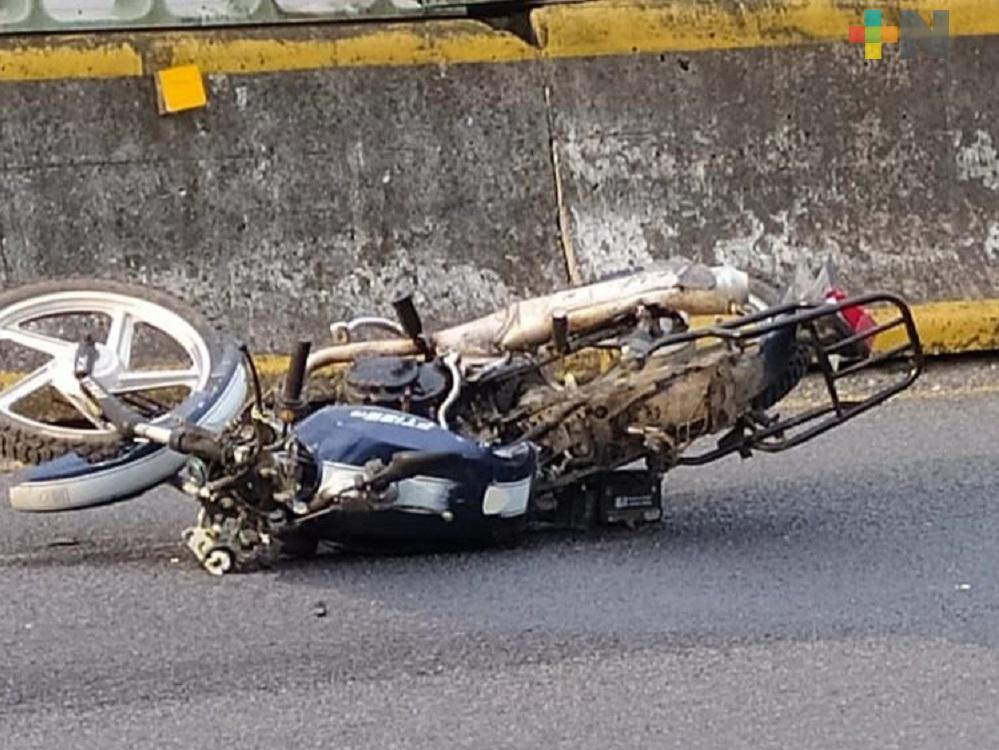 Accidente en autopista Nuevo Teapa-Cosoleacaque, deja saldo de dos personas fallecidas