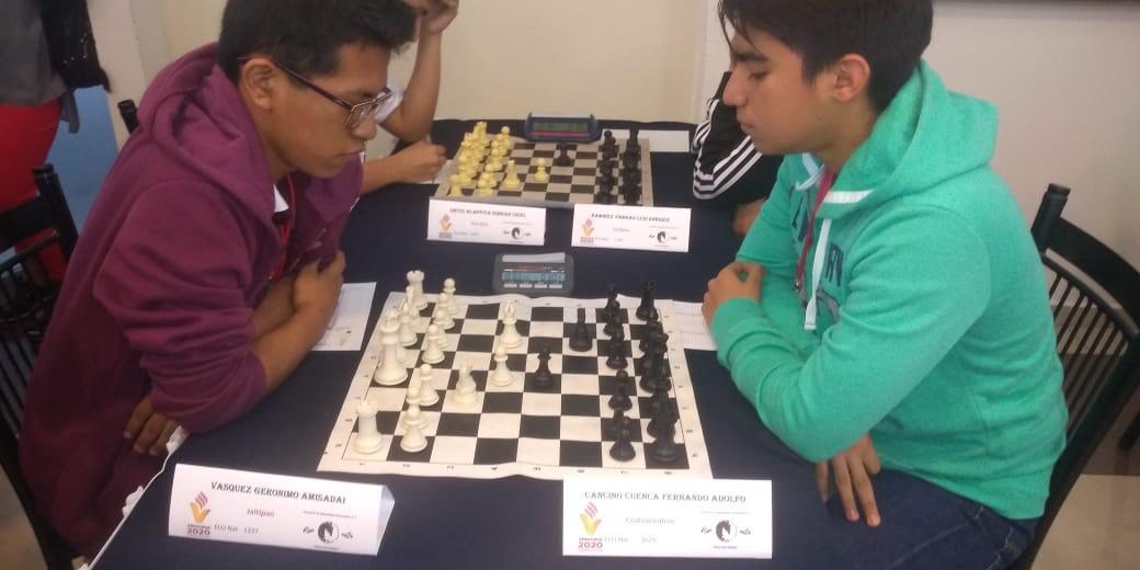 Amisadai Vásquez feliz por trascender en Ajedrez Virtual