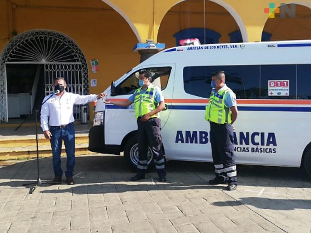 Ayuntamiento de Amatlán de los Reyes adquiere ambulancia para atender urgencias médicas en las más de 30 localidades