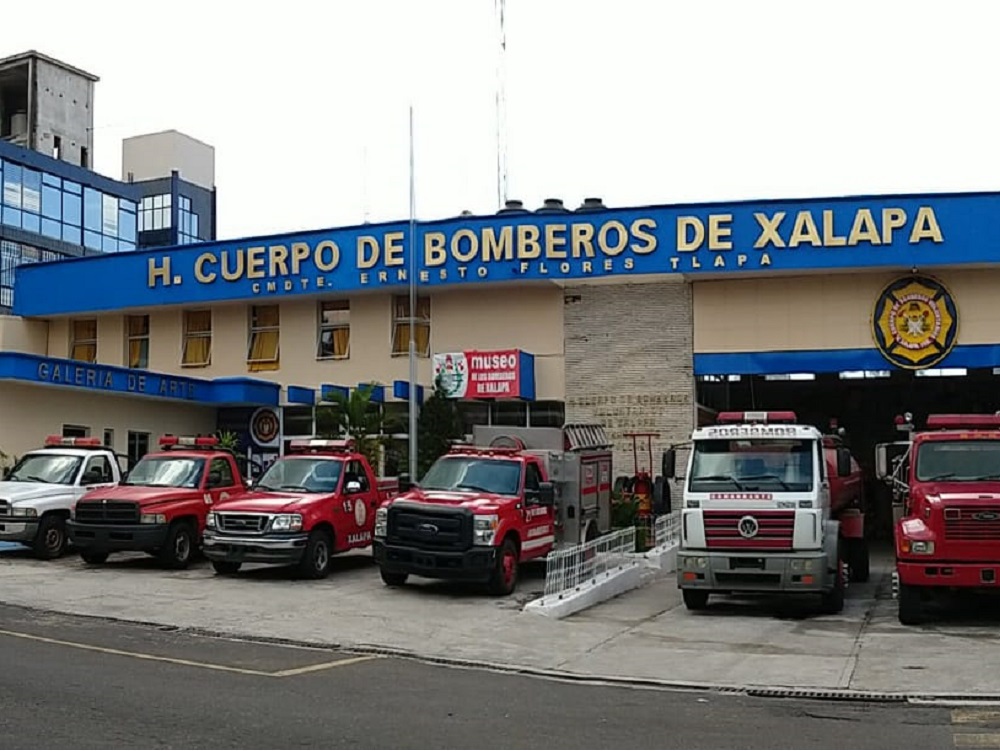 Celebran Día Nacional del Bombero en Xalapa