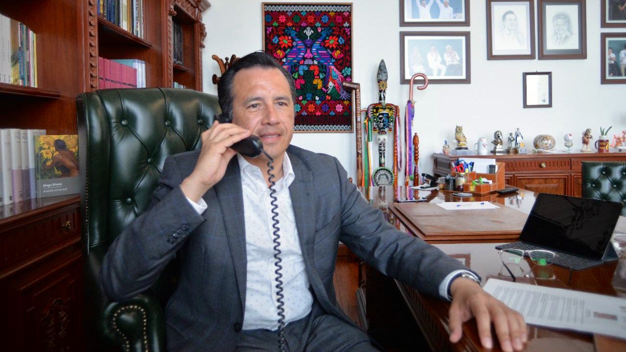 Sostienen conversación telefónica Gobernador de Veracruz y Embajador de EU en México