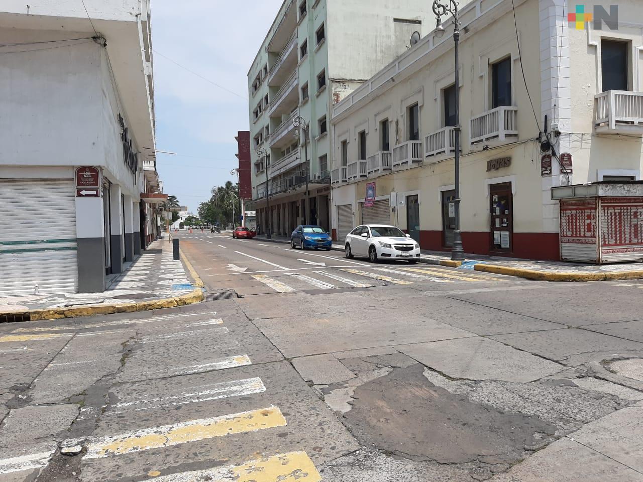 Afluencia de personas, a pesar de cierre del primer cuadro de la ciudad de Veracruz