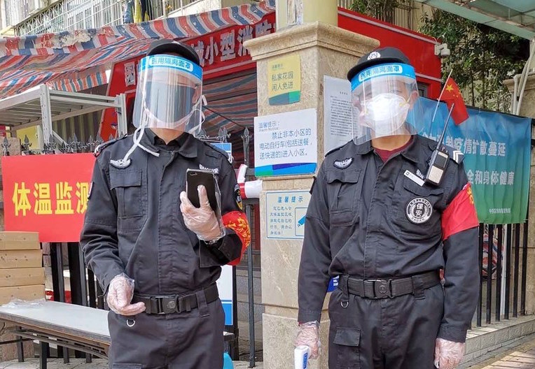 Preocupación de la OMS por nuevo grupo de casos de COVID-19 en China