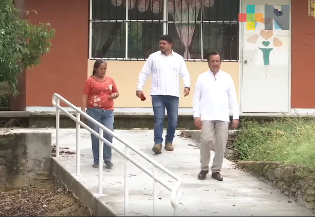 Gobernador Cuitláhuac García verifica rehabilitación de escuelas en Tantoyuca