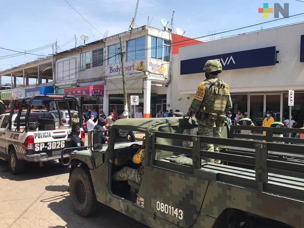 En Acayucan, autoridades presionan a comercios aplicar medidas de seguridad