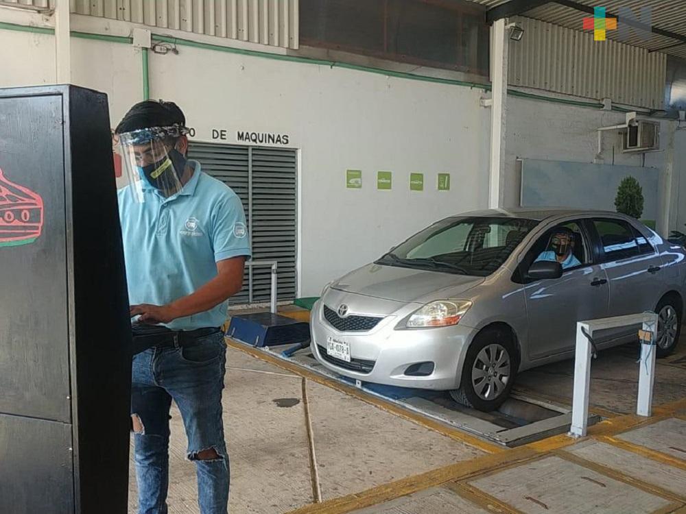 En Coatzacoalcos, exhortan a dueños de automóviles a realizar verificación