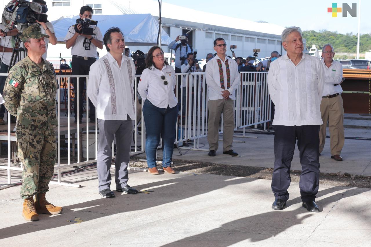 Supervisa López Obrador ampliación del puerto de Coatzacoalcos; una nueva etapa de empleos y bienestar