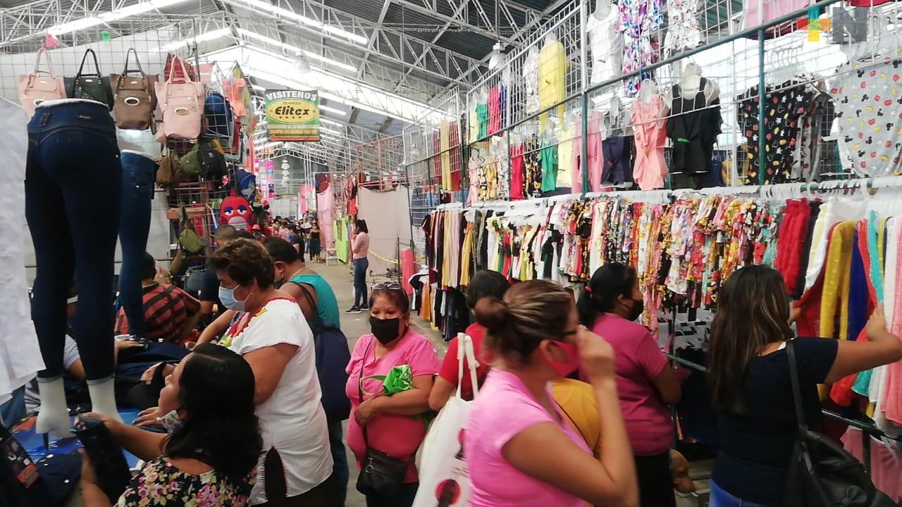 Reabren tianguis en Fortín