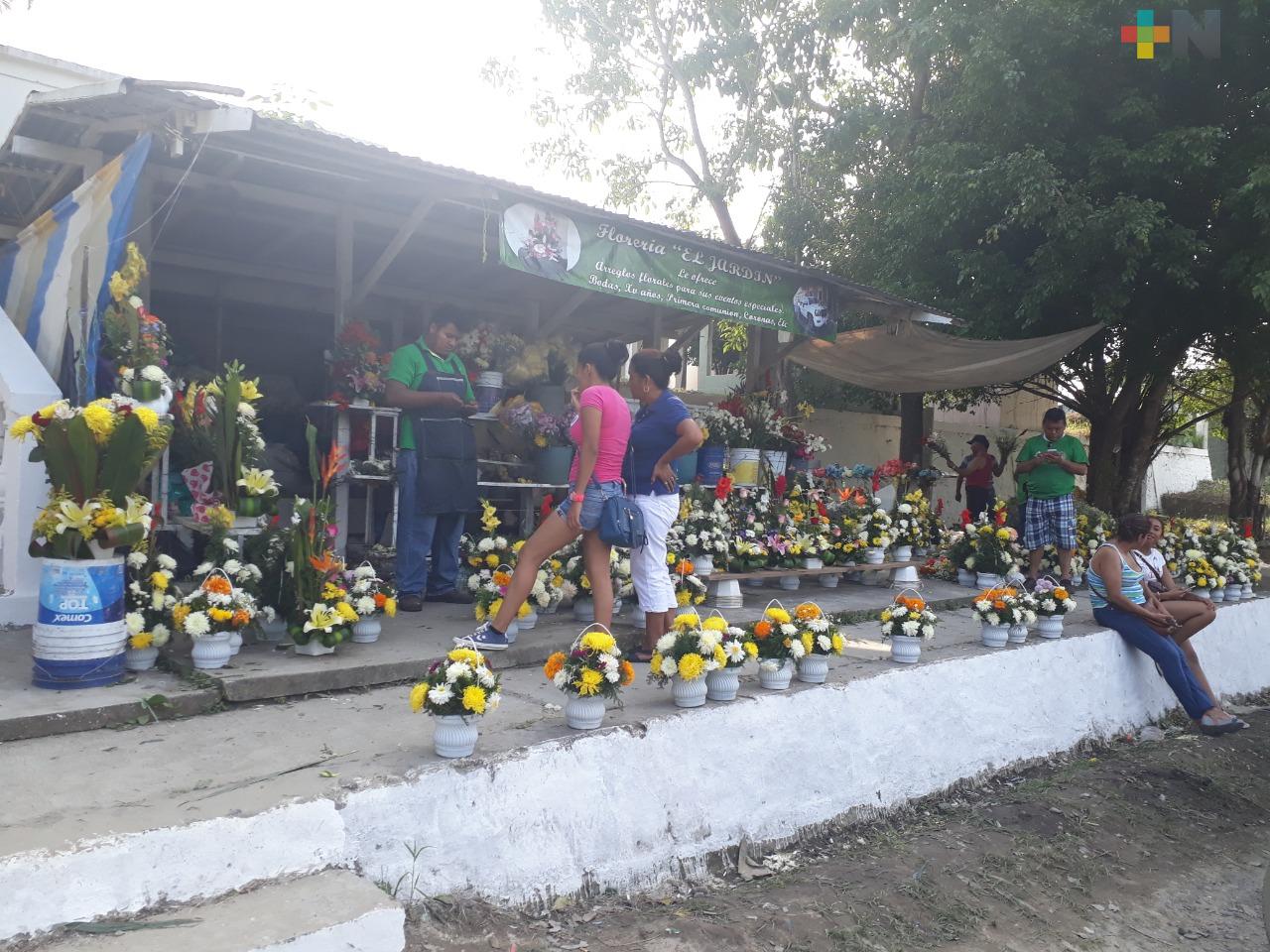 Cerrarán panteones en Tuxpan para evitar aglomeraciones con motivo del Día del Padre