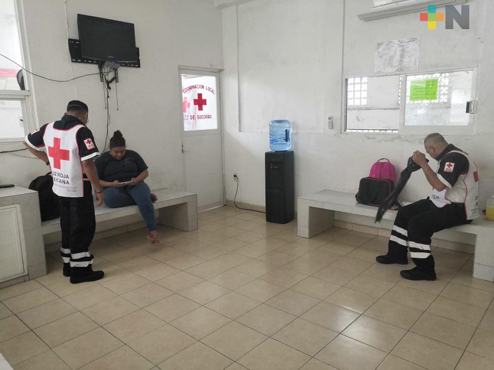Para no poner en riesgo a sus familiares, paramédicos de Cruz Roja de Coatzacoalcos viven en instalaciones