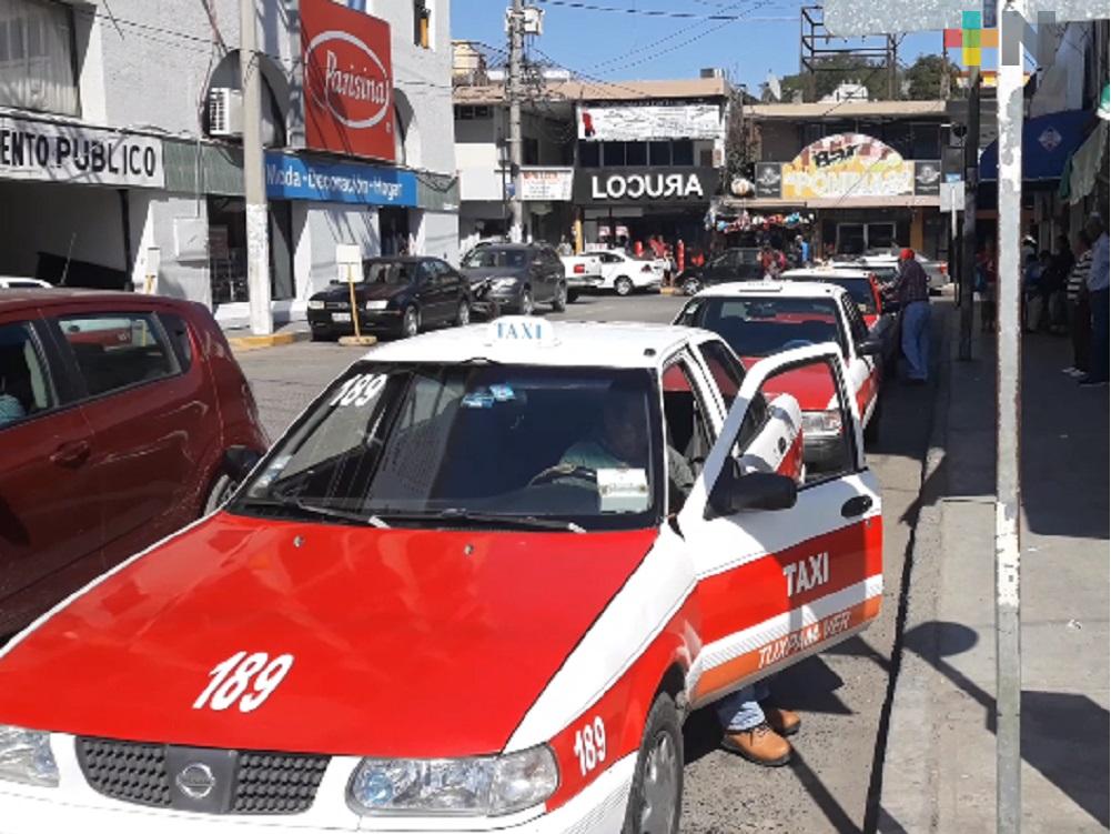 Taxistas esperan reactivación económica en Tuxpan