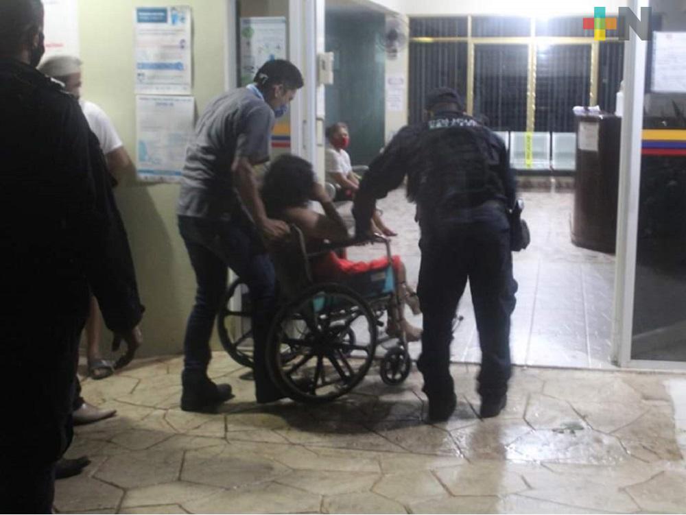 Tormenta eléctrica provoca caída de rayo en vivienda de Acayucan; saldo dos personas lesionadas