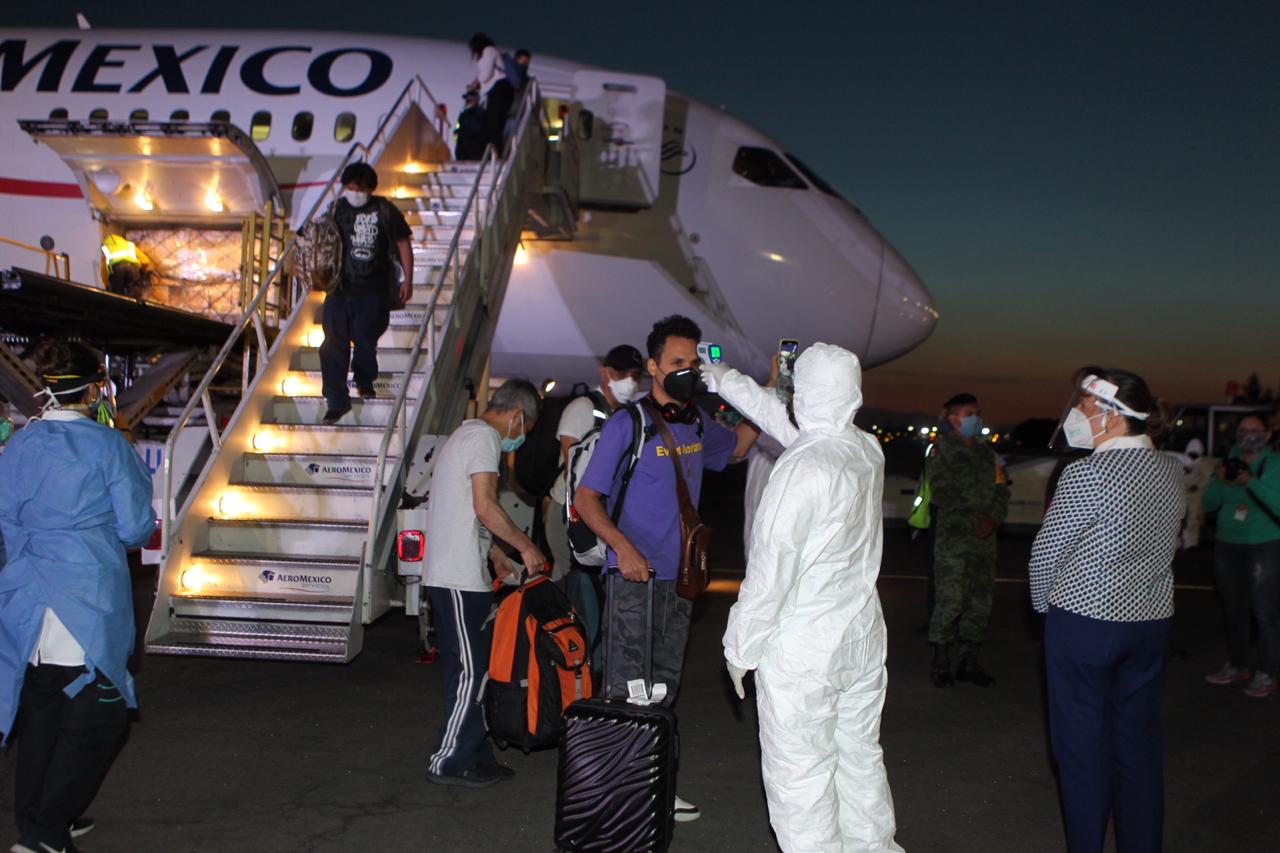 México apoya el retorno de 54 connacionales mediante el puente aéreo México-China